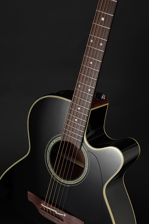 http://www.takamineguitars.co.jp/blog/02.jpg