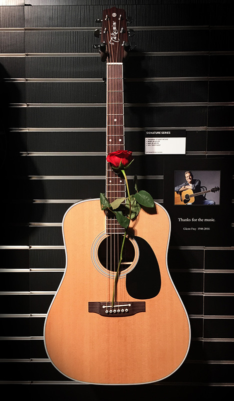 http://www.takamineguitars.co.jp/blog/GlennFrey.jpg