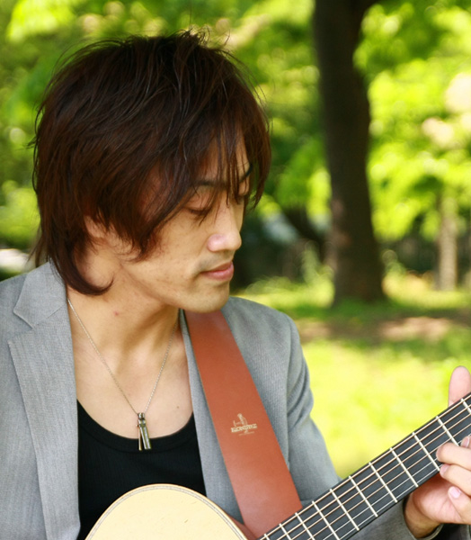 http://www.takamineguitars.co.jp/blog/IKURA.jpg