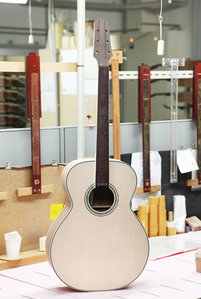 http://www.takamineguitars.co.jp/blog/IMG_3563.jpg