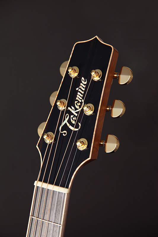 http://www.takamineguitars.co.jp/blog/IMG_4803.JPG